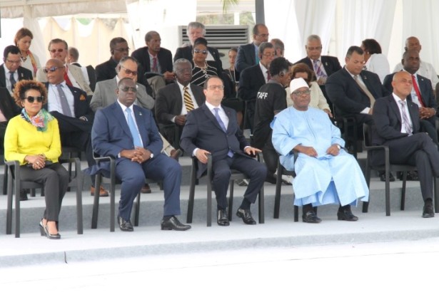 De g à d , Michaelle Jean (Francophonie), Macky Sall (Sénégal), François Hollande (France), Ibrahim Boubacar Traoré (Mali), Michel Martelly (Haï.JPG